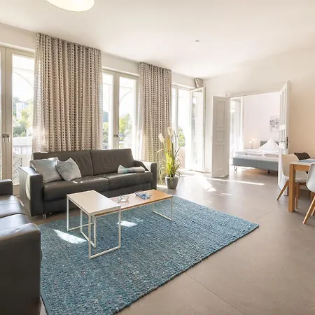 First Meereskristall